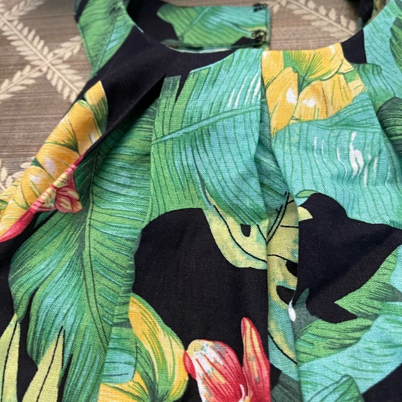 Nicole Miller Palm Print Linen Sleeveless Top - Picture 6 of 7